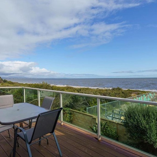 Beachfront at Bonbeach - A Coastal Lifestyle Gem