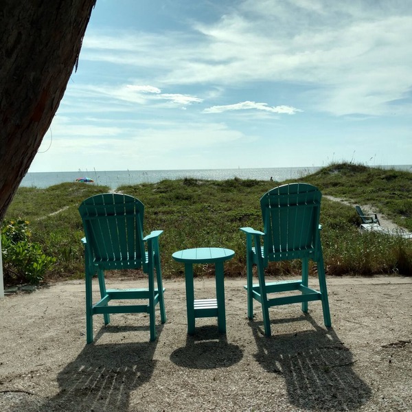 Beachfront Cottages PATIO at Beautiful Sandy Shores on the Gulf of America