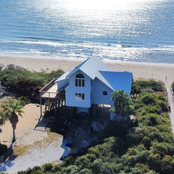 Beachfront - Community Pool/Pickleball Access!