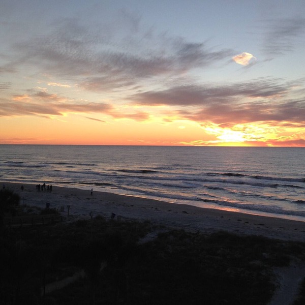 Beachfront Condo w/breathtaking full ocean & pool views, Top Flr, Small complex