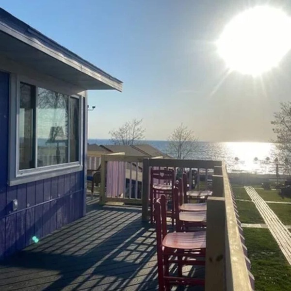 Beachfront Condo in the heart of Sylvan Beach