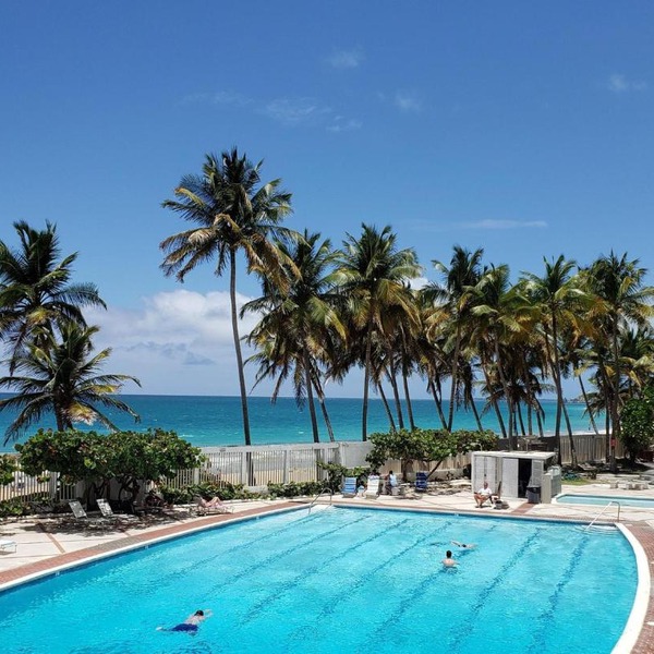 Beachfront Condo POOL BEACH Access B15