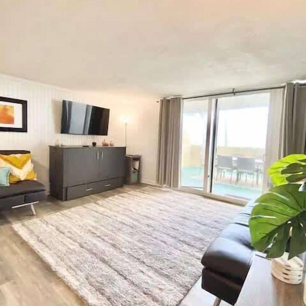 Beachfront Condo with Stunning Views