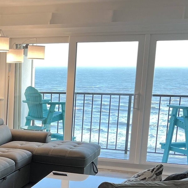 Beachfront condo with stunning ocean views. Pet-Friendly!