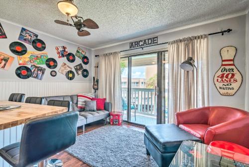 Beachfront Corpus Christi Condo w/Arcade Room!