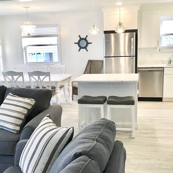 Beachfront Dream Cottage Sleeps 11 Beautiful PETS OK