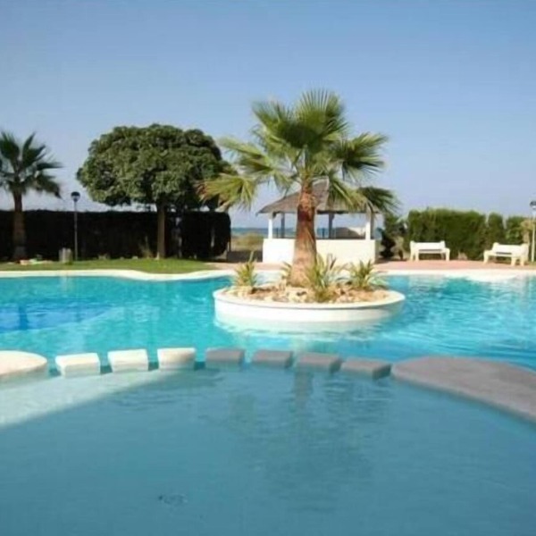 BEACHFRONT/FIRST LINE-Fantastic apartment next to the beach. Sea view