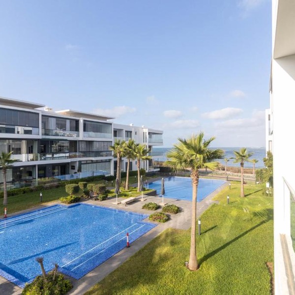 Beachfront gem with pool gym
