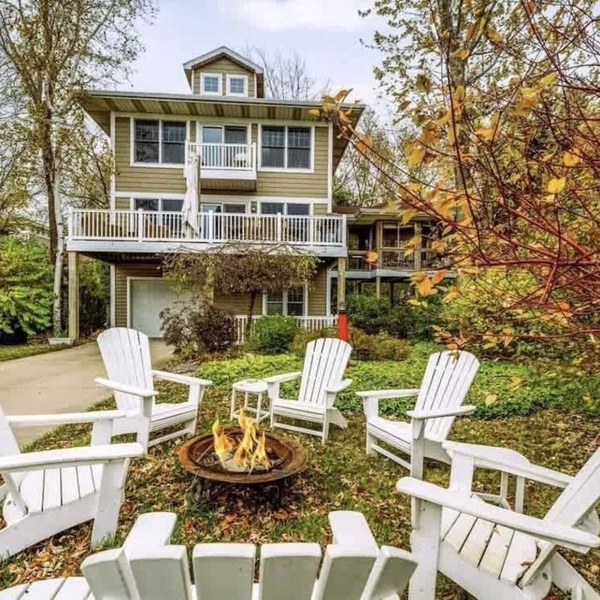 Beachfront Haven | Sunset Views | Hot Tub | BBQ