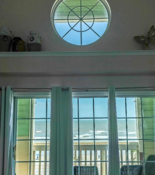 Beachfront luxury at Dawn 1036