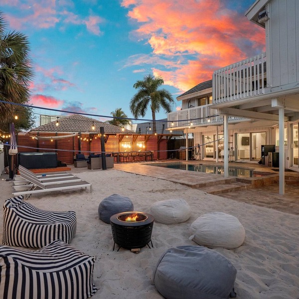 Beachfront Oasis w/Htd Pool Cinema Game-Room Tiki