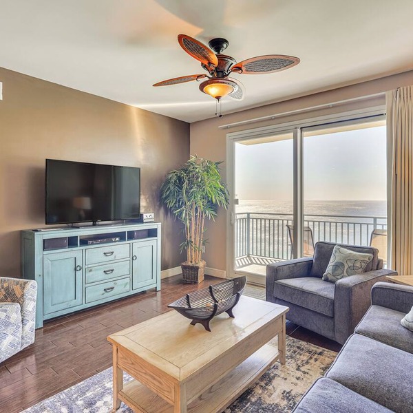 Beachfront Panama City Condo: Walk to Pier Park!