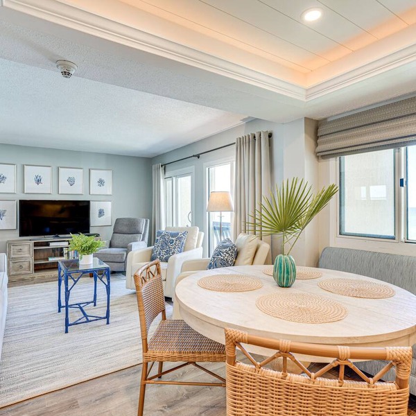 Beachfront Panama City Condo w/Balcony + Views!