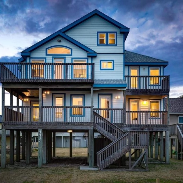 Beachfront Paradise of Texas 4br 3 1/2 baths