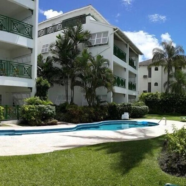 Beachfront Penthouse #7 Leith Court