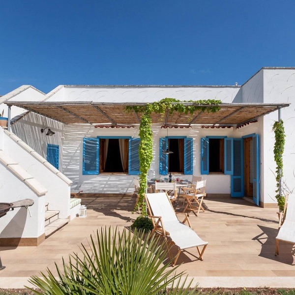 Beachfront Puglia Villa | Villetta Piramo | Direct Access to the Sea View