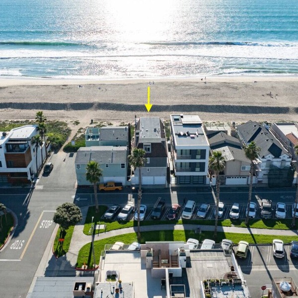 Beachfront Sunset Beach Condo | Ocean Views & Beach Access