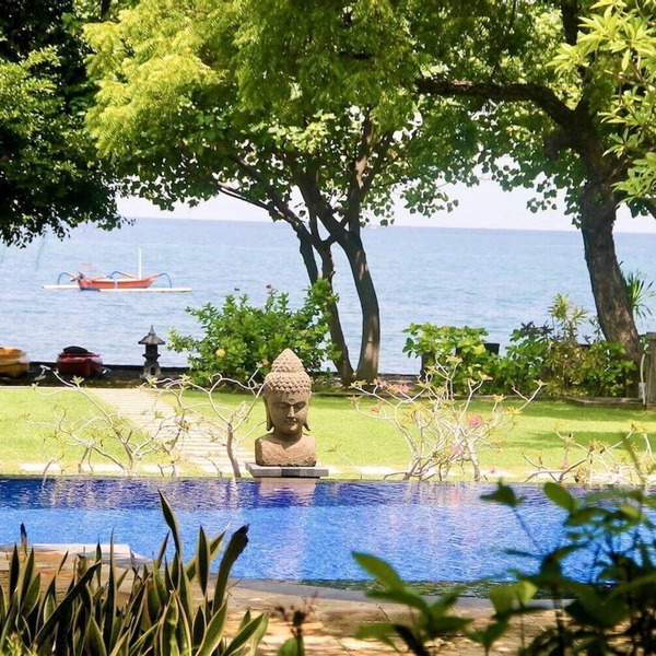 Beachfront Villa in Pemuteran — Quiet North Bali