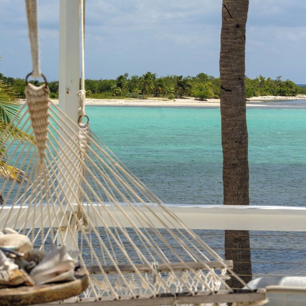 Beachfront Villa with amazing views- Private pool/Wifi.