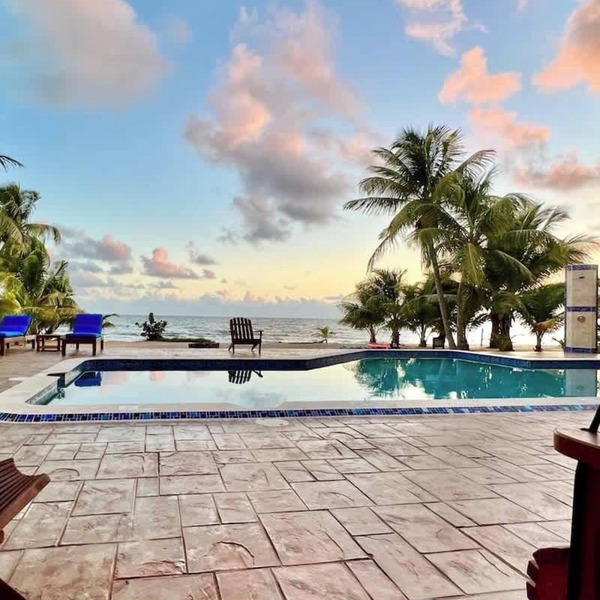 Beachfront Villa with a Pool and 360° Views - 0 min walk to beach