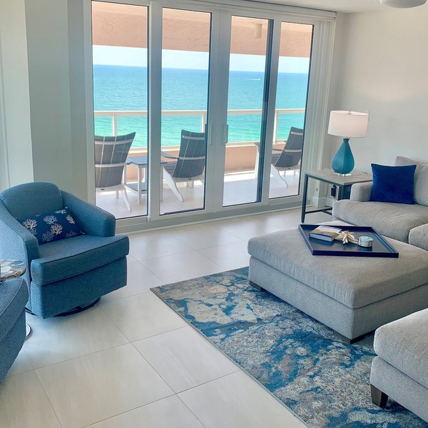 Beachfront w/Water Views From Every Room! Steps to Pool, Beach, Resort Amenities