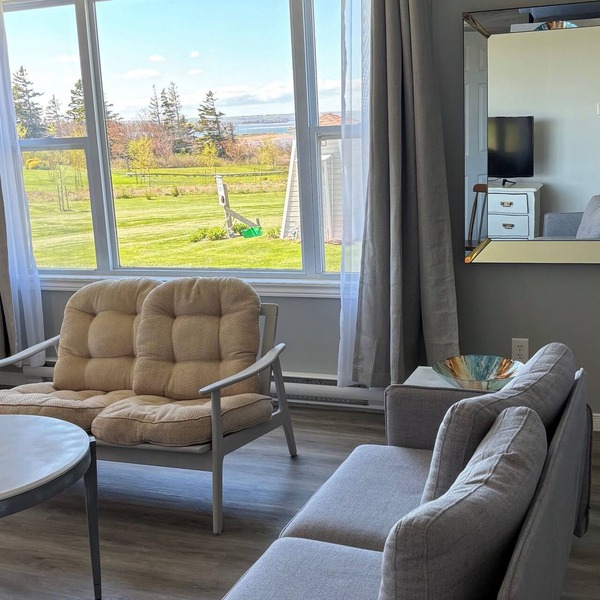 Beachpoint Retreat guest Cottage