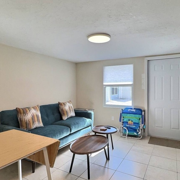 Beachside Studio Located Across from Main Beach and Half Mile to Village