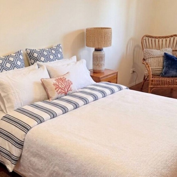 Beachside Weekender - Cosy, relaxed, 120m from the beach