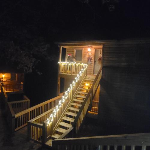 Bear Den on Lake Ouachita 2BR Condo at Mountain Harbor Resort