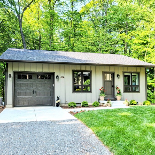 Bear Mountain Cottage