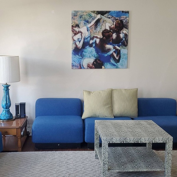 Beatiful & spacious Elmwood Village duplex! Over 1500 square foot of space!