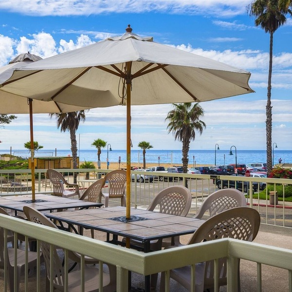 Beautiful 2 Bed Beach Condo #201 2 Bedroom Condo by Sunset Shores Condominiums