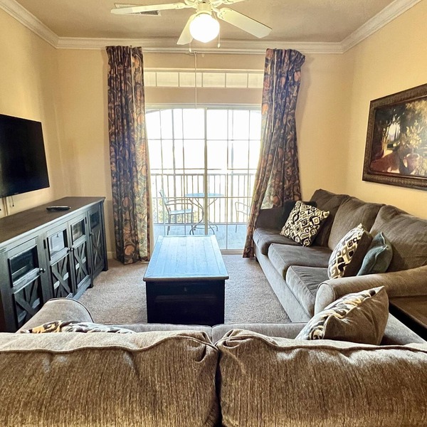 Beautiful 2 Bed Condo in Tuscana Resort-2SLTCO3