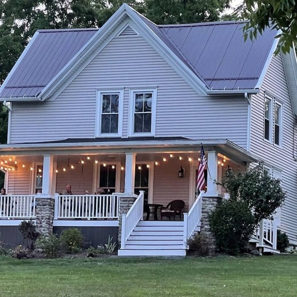 Beautiful 5 bedroom Lake House across the street from Cayuga Lake.