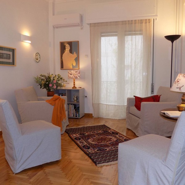 Beautiful 77m2 fully renovated apartment for 4 people