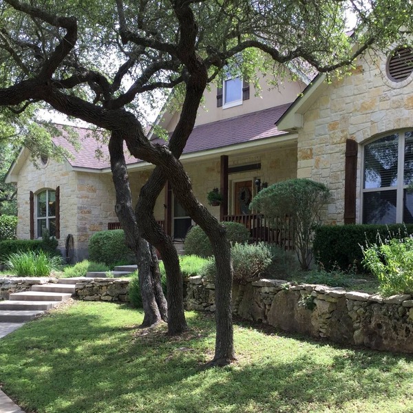 Beautiful and Private Hill Country Home with Great View on 4 lovely acres!