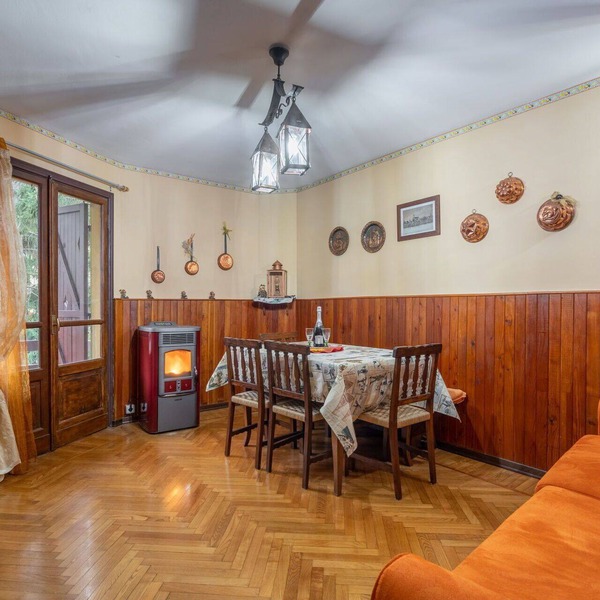 Beautiful apartment for 4 people with WIFI, TV, patio and pets allowed