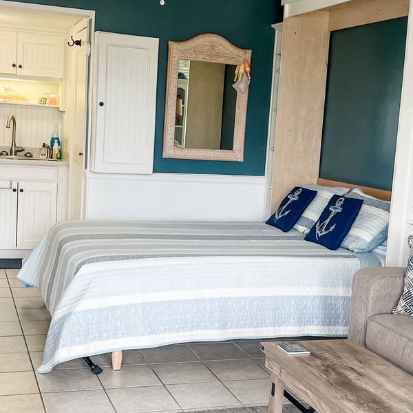 Beautiful Bogue Shores 1st Floor Studio with Beach & Sound Access
