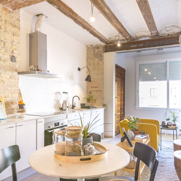 Beautiful Central Apartment