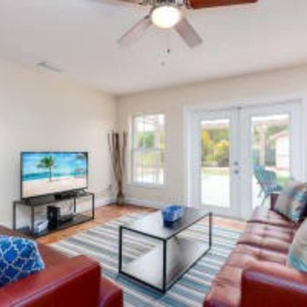 Beautiful Completed Remodeled Home Near Downtown