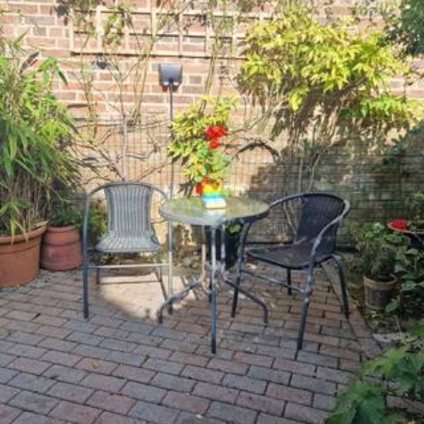 Beautiful cottage in town centre