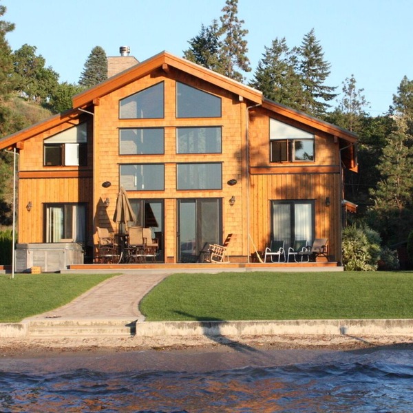 Beautiful Lakefront Property in Naramata, British Columbia, Canada