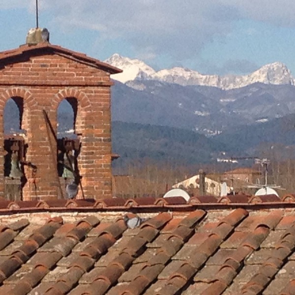 Beautiful Lucchese Apartment with Stunning Views