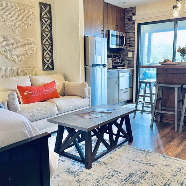 Beautiful Mountain Studio @ Rumbling Bald Resort🌟Views🌟Pools🌟Golf🌟Dining🌟