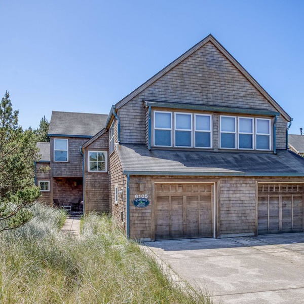 Beautiful Pacific City Beach Home in Shorepine Village