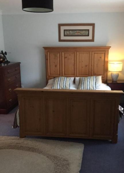 Beautiful private room with Kingsize bed and large private en-suite