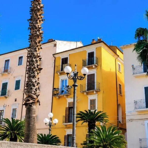 Beautiful Rhodes. Spacious, airy apartment in the center of Rhodes. Near the sea
