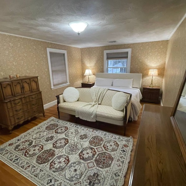 Beautiful Spacious 4BRM House!