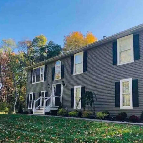 Beautiful, Spacious, 5 Acre Hudson Valley Family Retreat