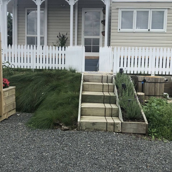 Beautiful Tiny House with communal water hole.